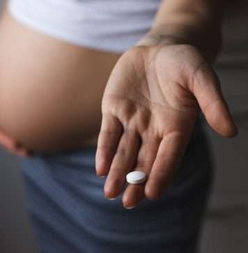 Rola kwasu foliowego w ciąży Kwas foliowy w ciąży