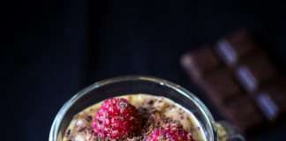 Na przekór jesiennej aurze – przepis na gorącą czekoladę z malinami Czekolada na gorąco z malinami