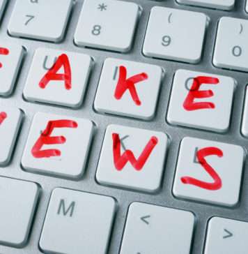 Zalewają nas fake newsy Fake news