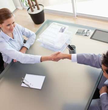 10 popularnych pytań na rozmowie kwalifikacyjnej. Co odpowiedzieć, aby nie polec rozmowa rekrutacyjna