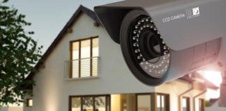 Wyjeżdżasz na wakacje? Zobacz, jak możesz zabezpieczyć swój dom przed włamaniem Monitoring domu i posesji