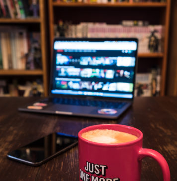 Seriale i filmy dla wszystkich, czyli jak Netflix zdobył popularność w Polsce sukces Netflixa w Polsce