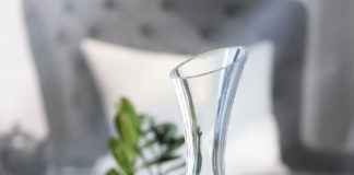 Przechowywanie wina – jak przechowywać wino domowe lub sklepowe po otwarciu butelki przechowywanie wina