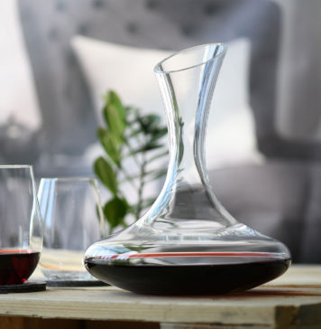 Przechowywanie wina – jak przechowywać wino domowe lub sklepowe po otwarciu butelki przechowywanie wina