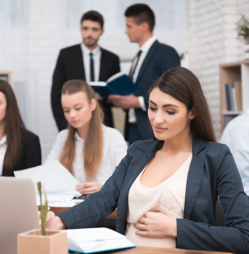 Wycofanie wypowiedzenia umowy o pracę z powodu ciąży wypowiedzenie umowy kobiecie w ciąży