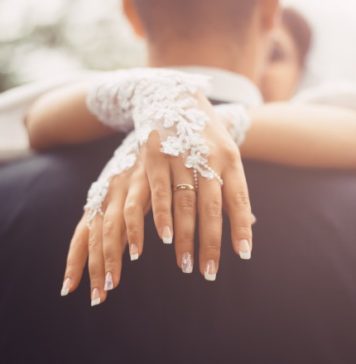 Ślubne zdobienia paznokci. Co warto o nich wiedzieć? Paznokcie na ślub