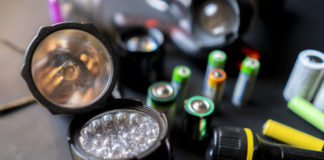 Zastanawiasz się jaką latarkę kupić? Jaką latarkę kupić