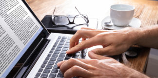 Polscy twórcy literaccy na topie – po jakie nowe tytuły warto sięgnąć? Polscy twórcy literaccy na topie