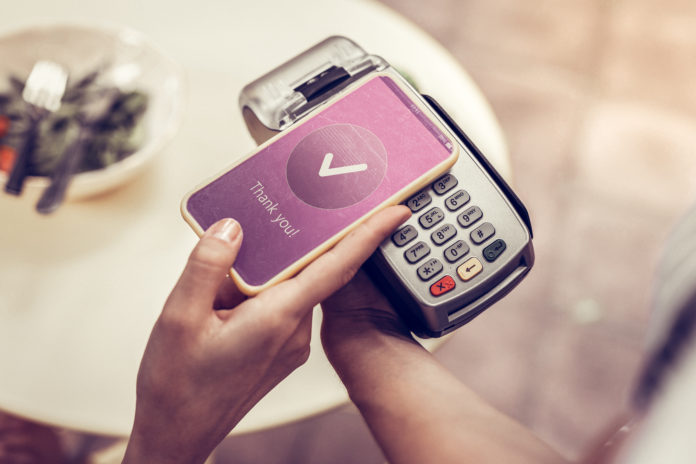 płacenie smartfonem płacenie smartfonem