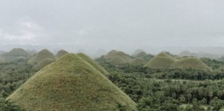 5 miejsc, które wyglądają jak z innej planety Czekoladowe Wzgórza