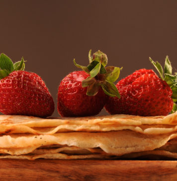 Dość rutyny! Zaszalej z naleśnikami Naleśniki i truskawki