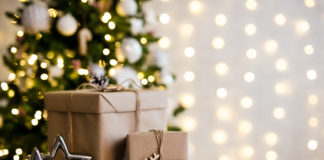 Prezenty świąteczne w najlepszej cenie Prezenty świąteczne pod choinką