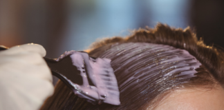 Domowa koloryzacja włosów Koloryzacja włosów w domu