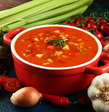 Różne odmiany zupy toskańskiej – jak przygotować przepyszne danie kuchni włoskiej? zupa toskańska z warzywami