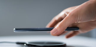 Bezprzewodowe ładowanie smartfona bezprzewodowe ładowanie smartfona