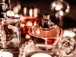 Karafki luksusowych perfum