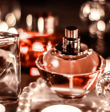 Zapachowe klasyki wszech czasów Karafki luksusowych perfum