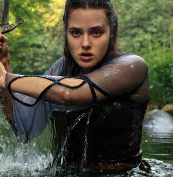 Najciekawsze letnie premiery na Netflixie Przeklęta