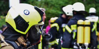 Haft komputerowy – idealna metoda znakowania odzieży strażackiej umundurowanie straż pożarna