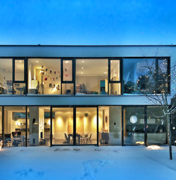 Smart oświetlenie – dlaczego warto w nie zainwestować? smart oświetlenie w eleganckim inteligentnym domu