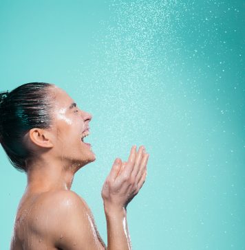 Płukanki do włosów – co warto wiedzieć płukanie włosów