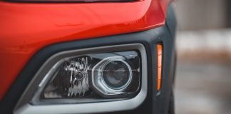 Dbanie o reflektory twojego auta reflektor samochodu