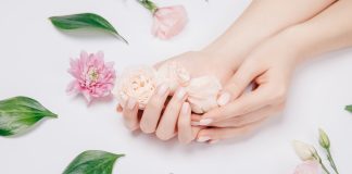 Manicure wiosna 2021, czy wiesz, jakie paznokcie będą modne w tym sezonie? pastelowe paznokcie na wiosnę