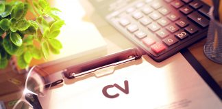 Jakich błędów unikać przy tworzeniu i wysyłaniu CV? CV