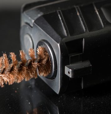 Czyszczenie broni – jak robić to prawidłowo? czyszczenie broni