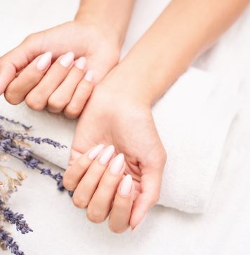Ślubny manicure, czyli jak przygotować dłonie do ślubu i wesela? manicure ślubny