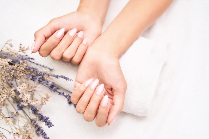 manicure ślubny manicure ślubny