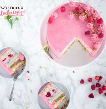 Torty dla początkujących, czyli jak upiec tort? tort malinowy