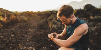 Huawei Grudzień 2021 trening smart band słuchawki