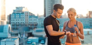 Huawei Band 4: 2 minutowy przegląd smart band