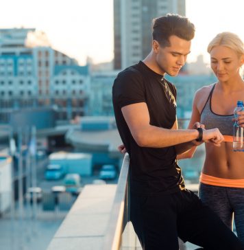 Huawei Band 4: 2 minutowy przegląd smart band