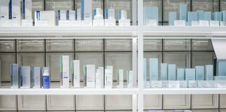 Sklep z kosmetykami – gdzie się w nie zaopatrywać? sklep z kosmetykami