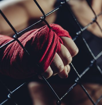 MMA – co musisz wiedzieć MMA kobieta