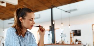 Chcesz tworzyć posty w social mediach? O tym pamiętaj pisanie postów na social media