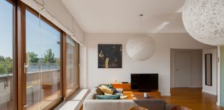 Okna drewniane, czy PCV? okna drewniane we wnętrzu