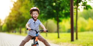 Rowerek biegowy dla dziecka – co warto wiedzieć przed zakupem? rowerek biegowy