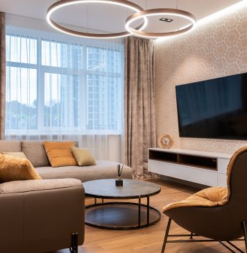 Jak wyrazić siebie poprzez wybór mebli i dodatków do wnętrza, a jednocześnie podążać za trendami? Doradzamy!