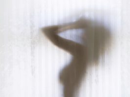 cień kobiety
