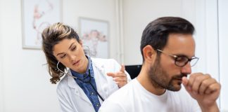 Zapalenie oskrzeli – sprawdzone sposoby, by wrócić do zdrowia kaszel krtaniowy