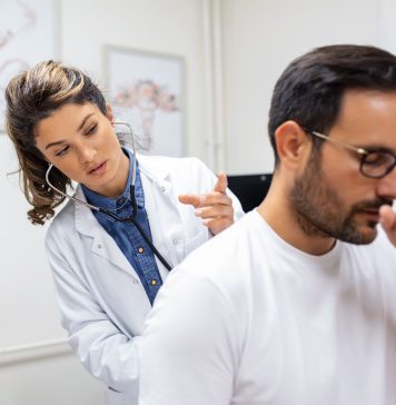 Zapalenie oskrzeli – sprawdzone sposoby, by wrócić do zdrowia kaszel krtaniowy