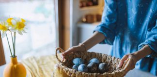 Jajeczka wielkanocne – sposób na dekorację świątecznego stołu jajeczka wielkanocne