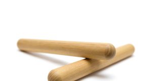 Czym są klawesy – instrumenty pałeczkowe kubańskie? klawesy