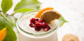 Napój owsiany – doskonała alternatywa dla mleka krowiego napój roślinny w szklance