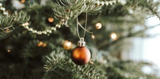 Choinki sztuczne – dlaczego są najlepszym wyborem? sztuczne choinki