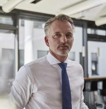 4 kultowe produkty Polo Ralph Lauren, które musi znać każdy mężczyzna koszula