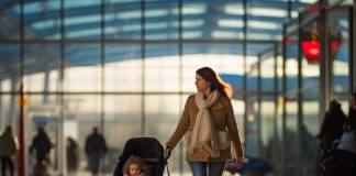 Wózek do samolotu – idealny dla lubiących podróże wózek do samolotu